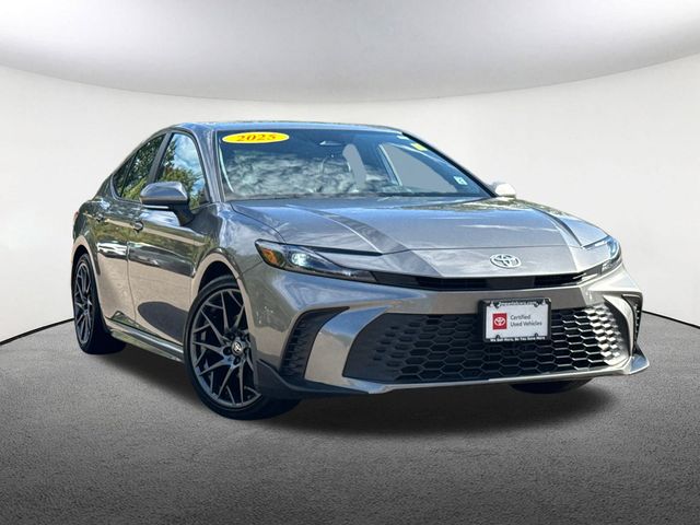 2025 Toyota Camry SE photo 2