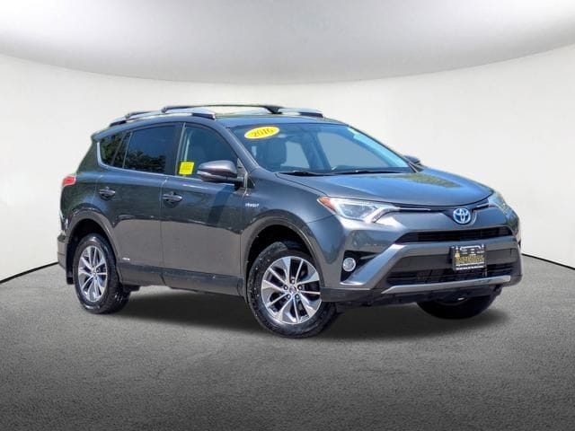 Used 2016 Toyota RAV4 XLE with VIN JTMRJREVXGD015248 for sale in Milford, MA