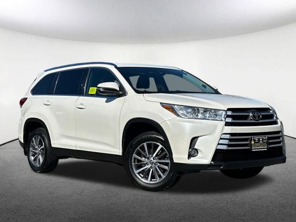 Used 2019 Toyota Highlander XLE SUV
