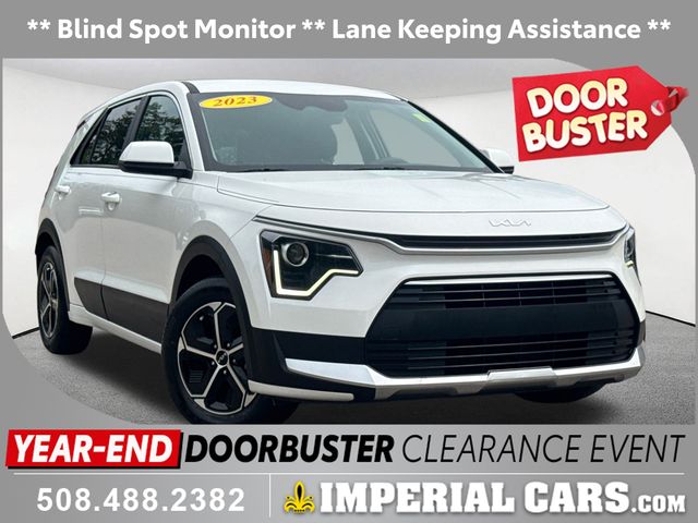 2023 Kia Niro LX's photo