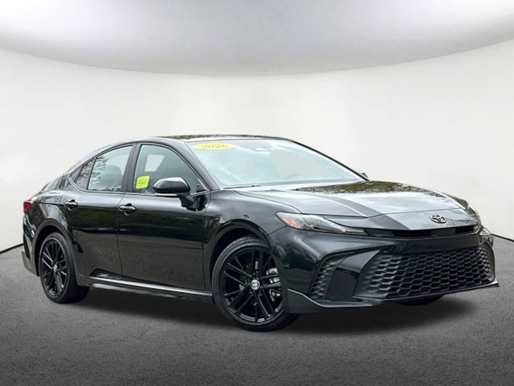 Used 2026 Toyota Camry SE Sedan