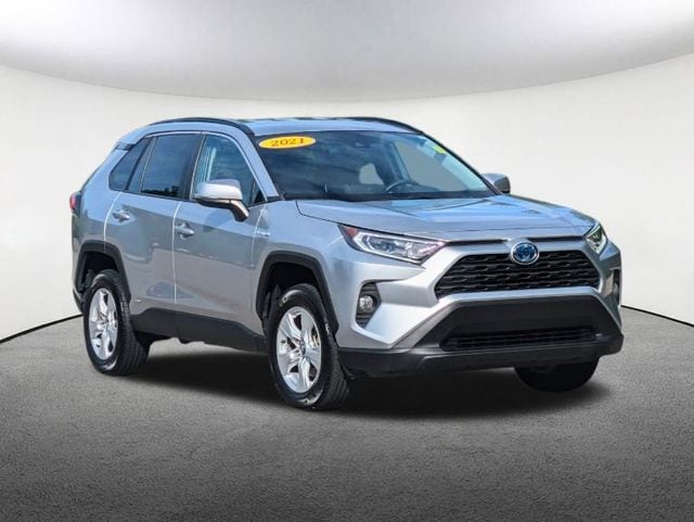 Used 2021 Toyota RAV4 XLE with VIN 4T3R6RFV3MU006261 for sale in Milford, MA