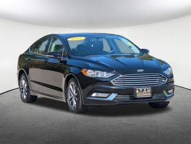 Used 2017 Ford Fusion SE with VIN 3FA6P0H7XHR338482 for sale in Milford, MA