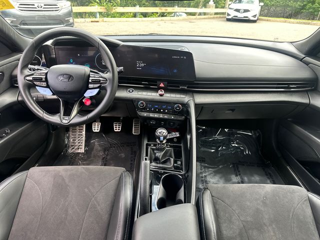 2025 Hyundai Elantra N - Photo 19