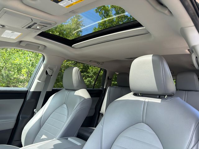 2023 Toyota Highlander XLE - Photo 38