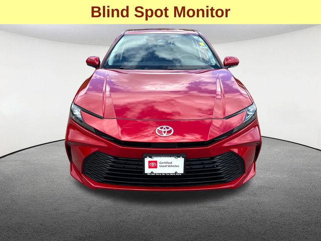 2025 Toyota Camry LE photo 3