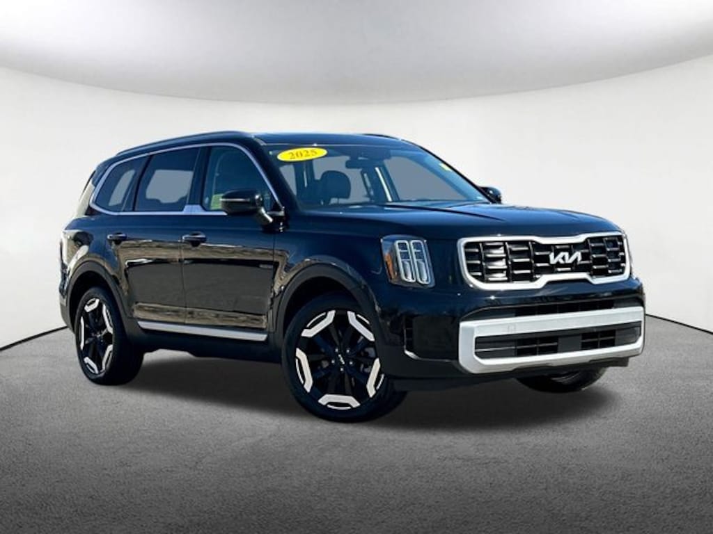 Used 2025 Kia Telluride S SUV
