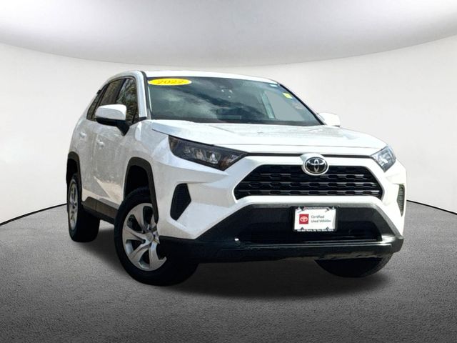 2022 Toyota RAV4 LE photo 2