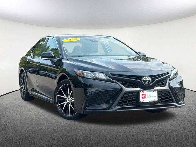 2024 Toyota Camry SE photo 2