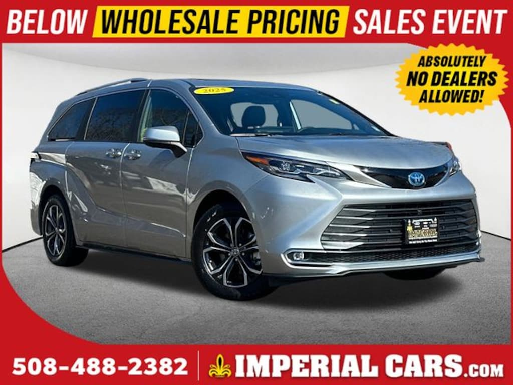 Used 2025 Toyota Sienna Platinum Minivan/Van