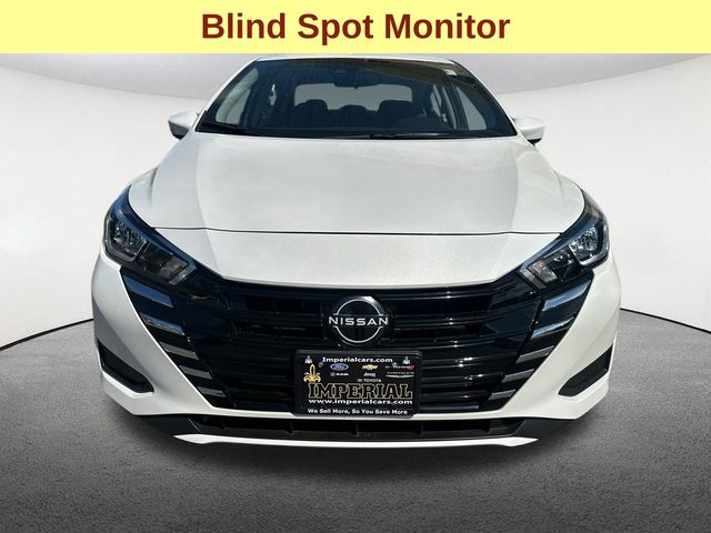 2024 Nissan Versa 1.6 SV photo 3