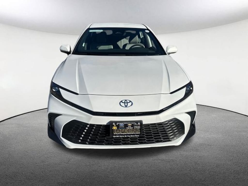 New 2026 Toyota Camry SE Sedan