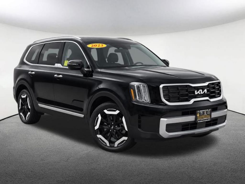 Used 2023 Kia Telluride S SUV