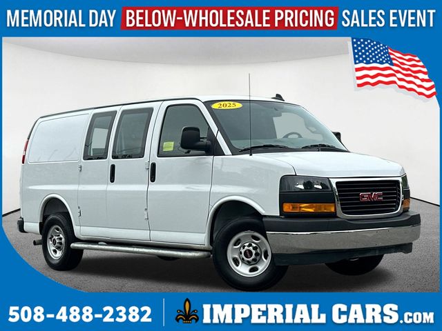 2025 GMC Savana 2500's photo