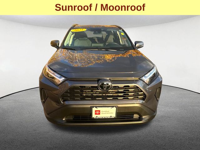 2025 Toyota RAV4 XLE photo 2