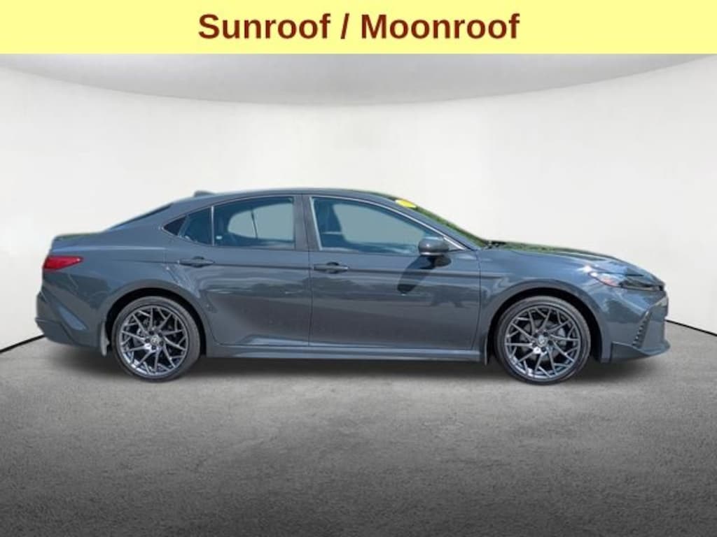 Used 2025 Toyota Camry SE Sedan