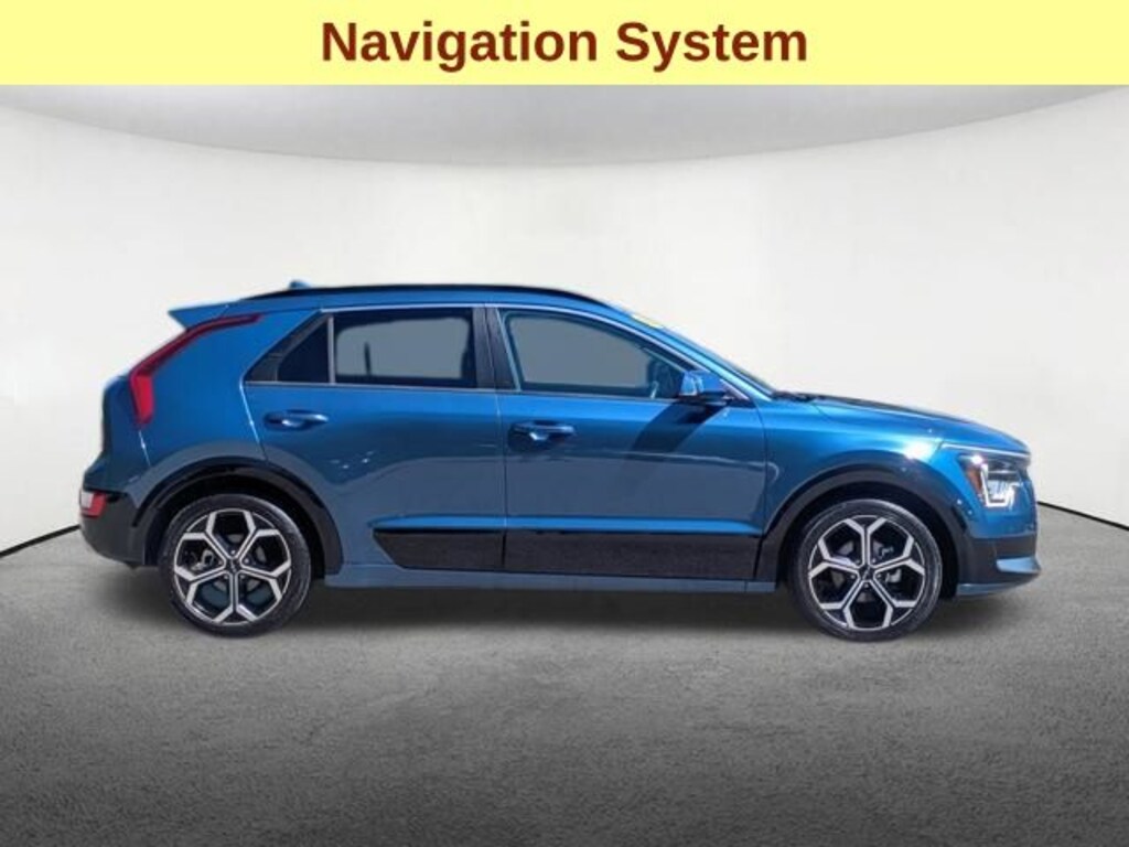 Used 2023 Kia Niro EX Touring SUV