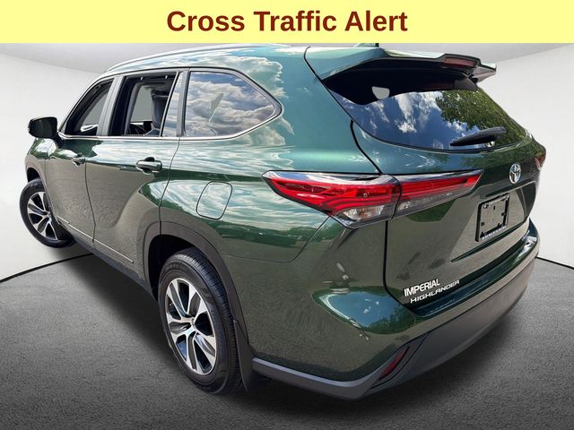 2023 Toyota Highlander XLE - Photo 10