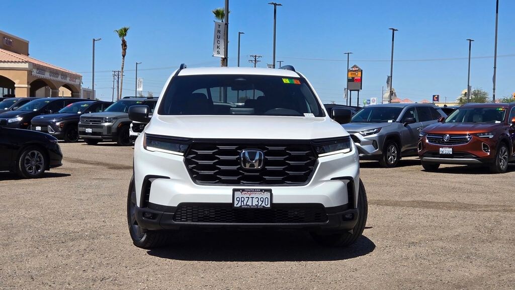 Used 2025 Honda Pilot Sport SUV
