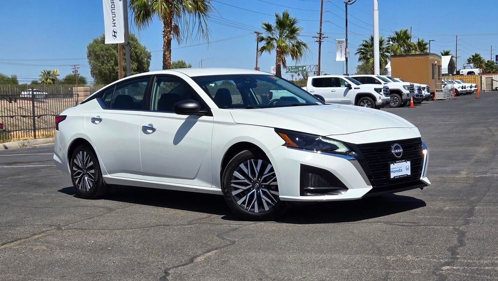 Used 2025 Nissan Altima 2.5 SV Sedan