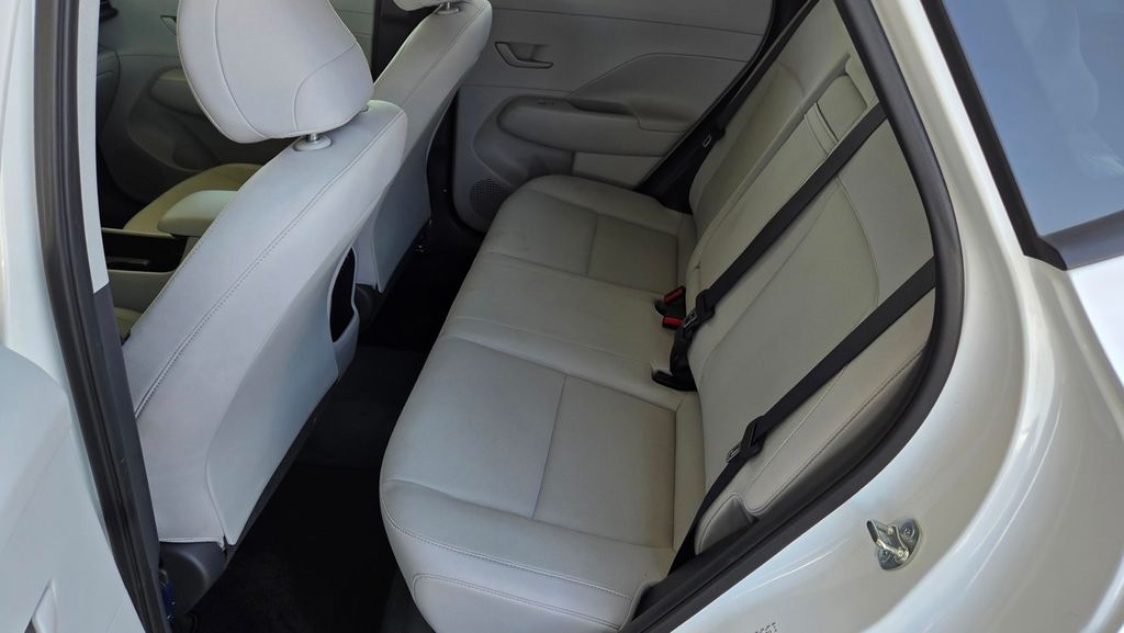 2024 Hyundai Kona SEL - Photo 11