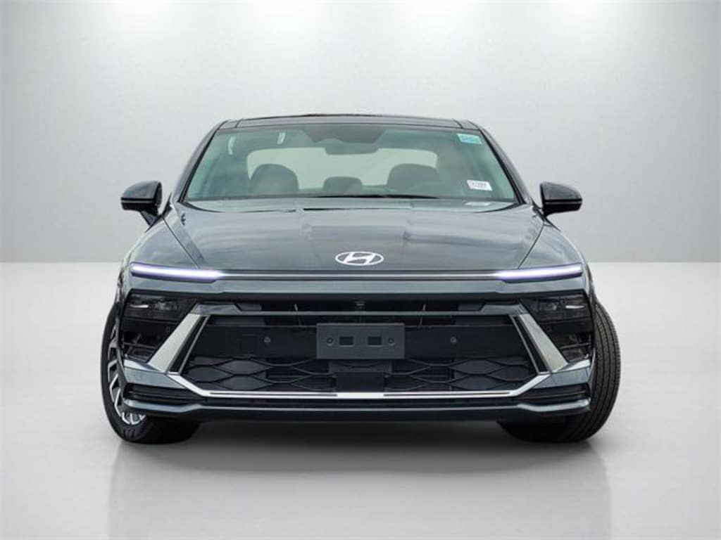 New 2025 Hyundai Sonata Hybrid Limited Sedan
