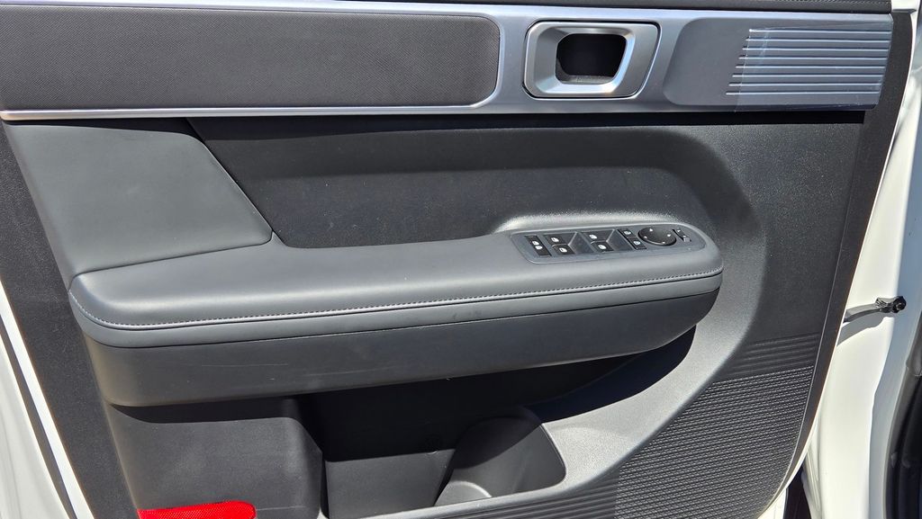 2025 Hyundai Santa Fe SEL - Photo 15