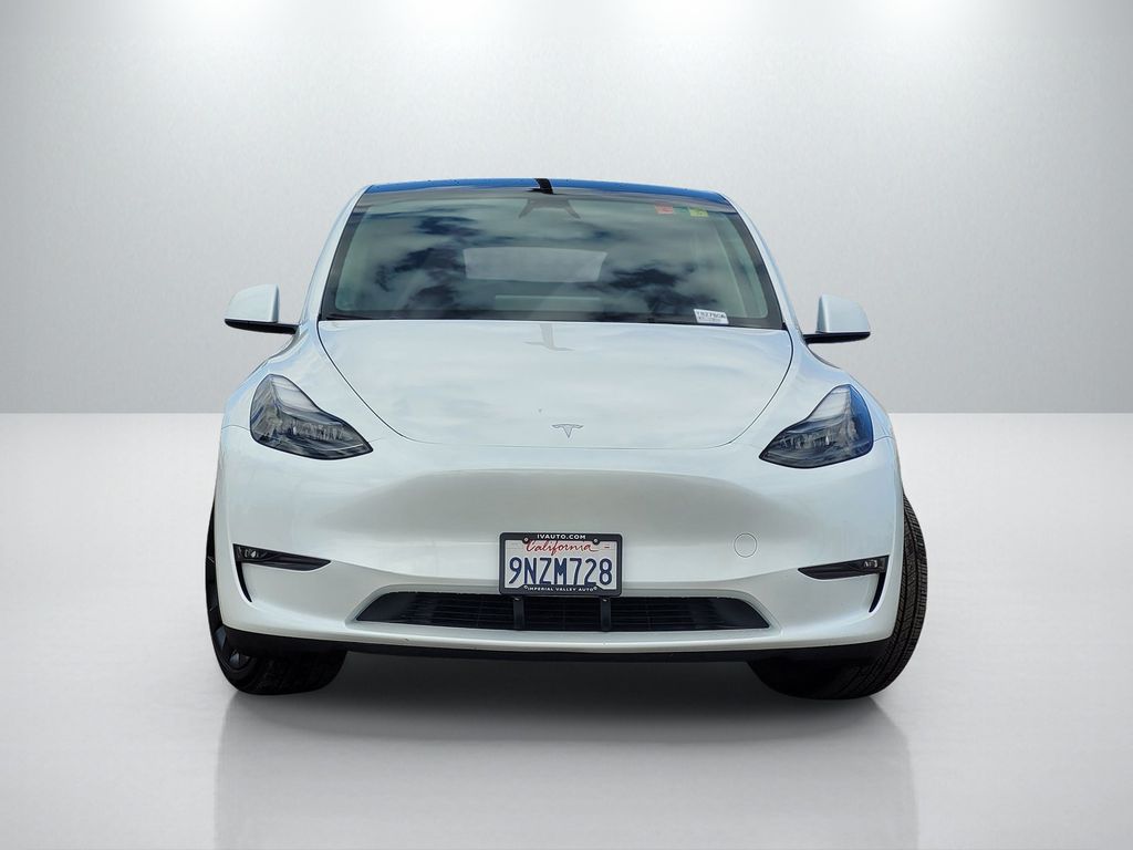 Used 2024 Tesla Model Y Long Range with VIN 7SAYGAEE2RF061537 for sale in El Centro, CA