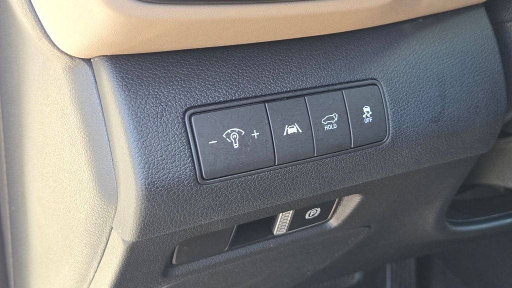 2023 Hyundai Santa Fe SEL - Photo 17