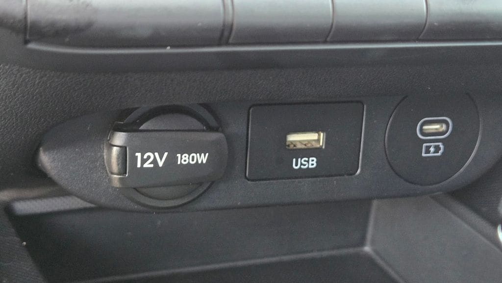 2024 Hyundai Elantra SEL - Photo 23