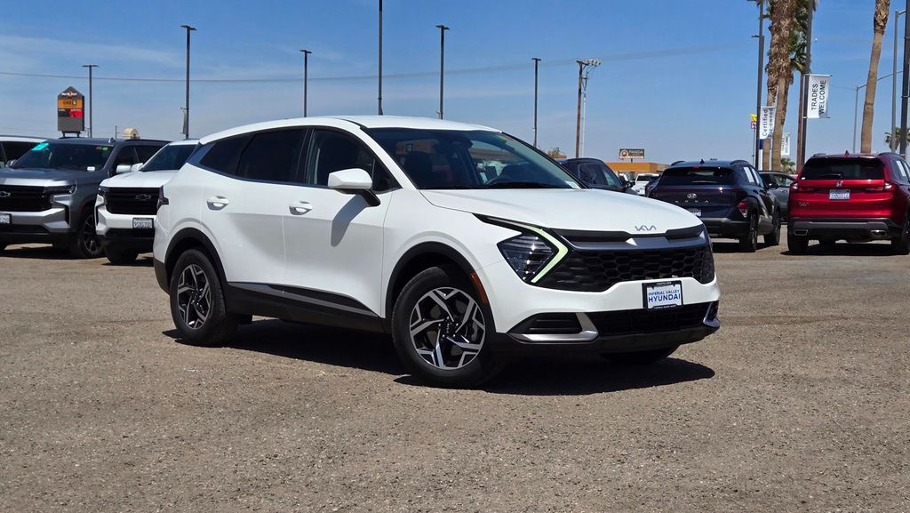 2024 Kia Sportage 2.5 LX AT's photo