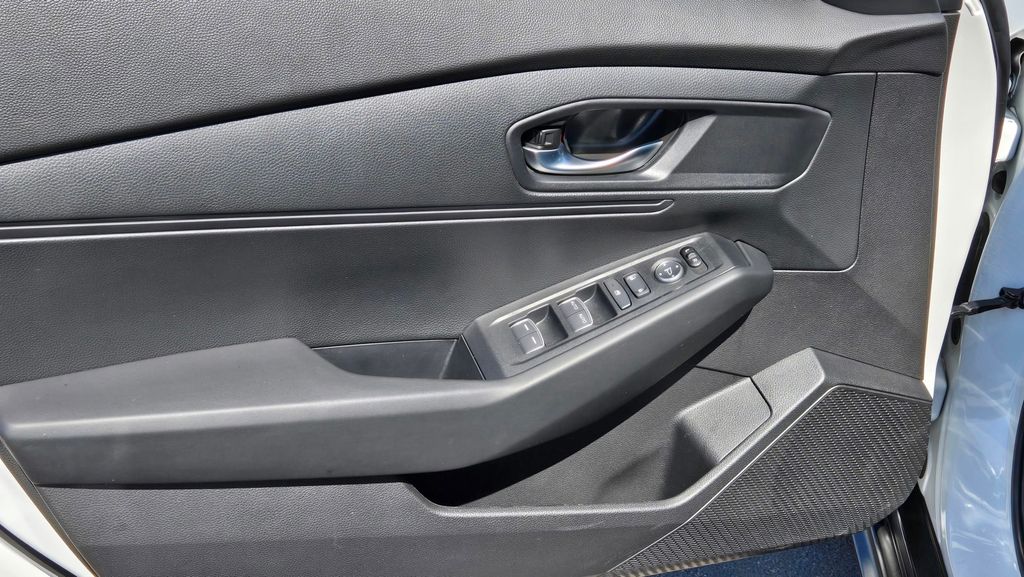 2025 Honda Accord LX - Photo 15