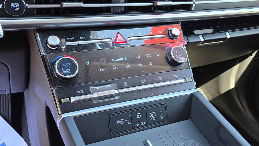 2025 Hyundai Santa Fe SEL - Photo 22