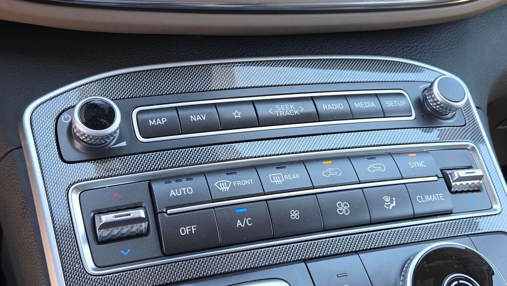 2023 Hyundai Santa Fe SEL - Photo 22
