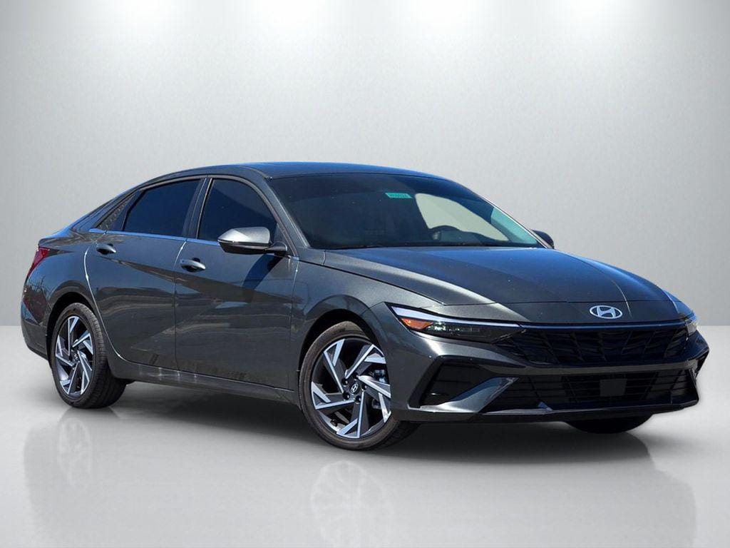 2026 Hyundai Elantra 2.0 Limited IVT's photo