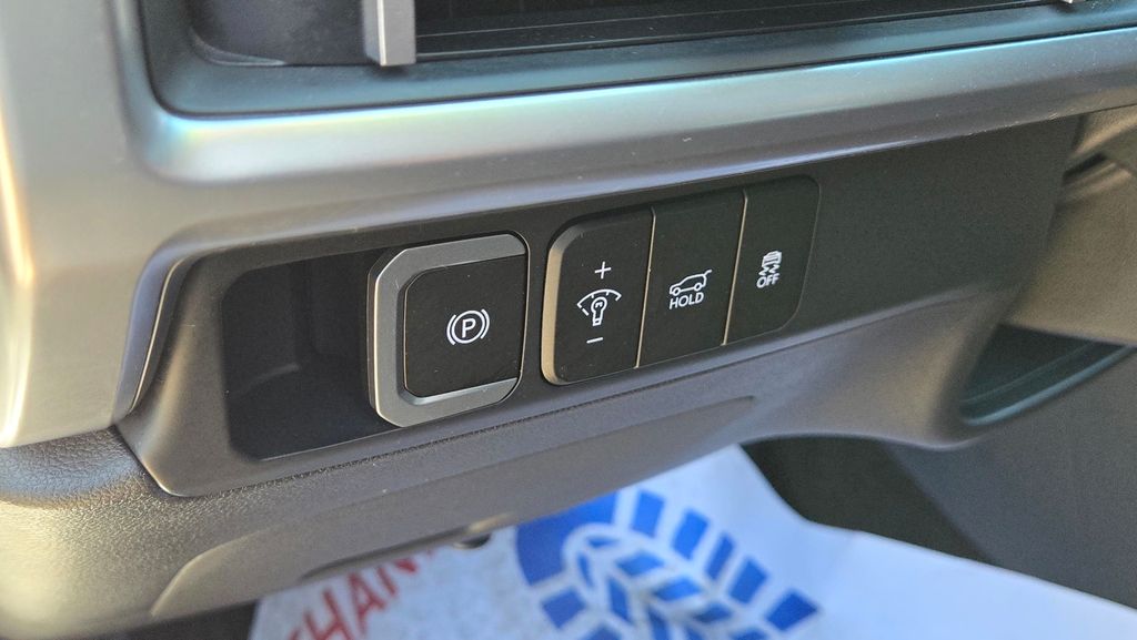 2025 Hyundai Santa Fe SEL - Photo 17