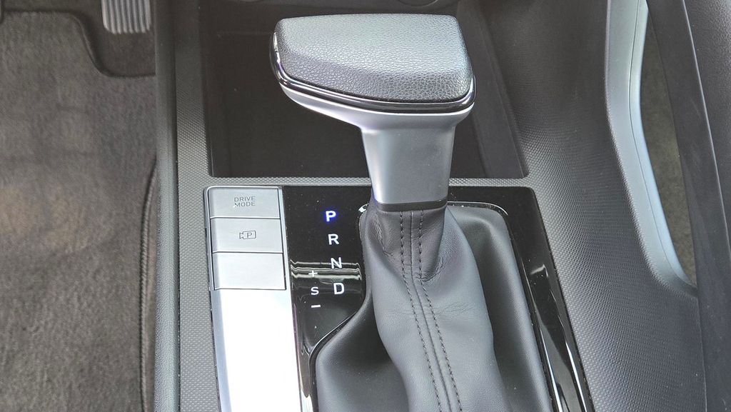 2024 Hyundai Elantra SEL - Photo 24