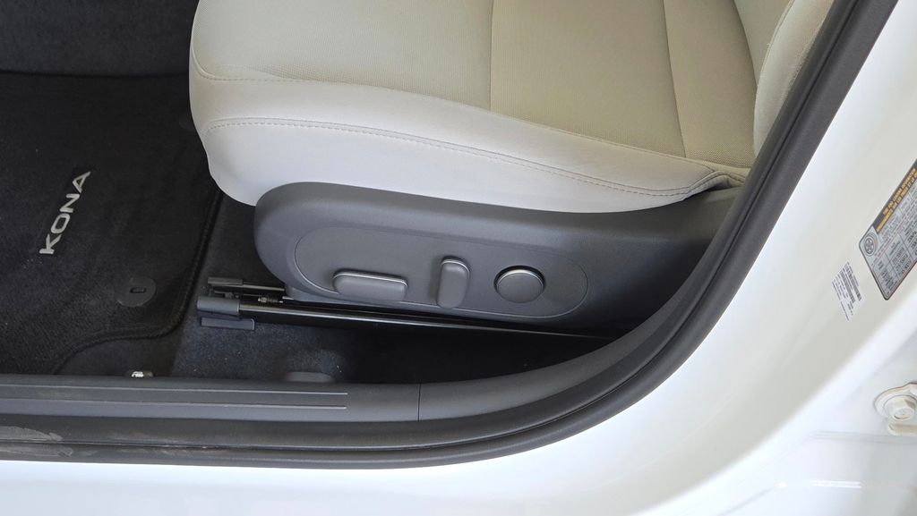2024 Hyundai Kona SEL - Photo 14