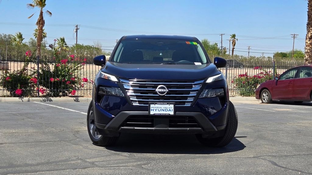 Used 2025 Nissan Rogue SV SUV