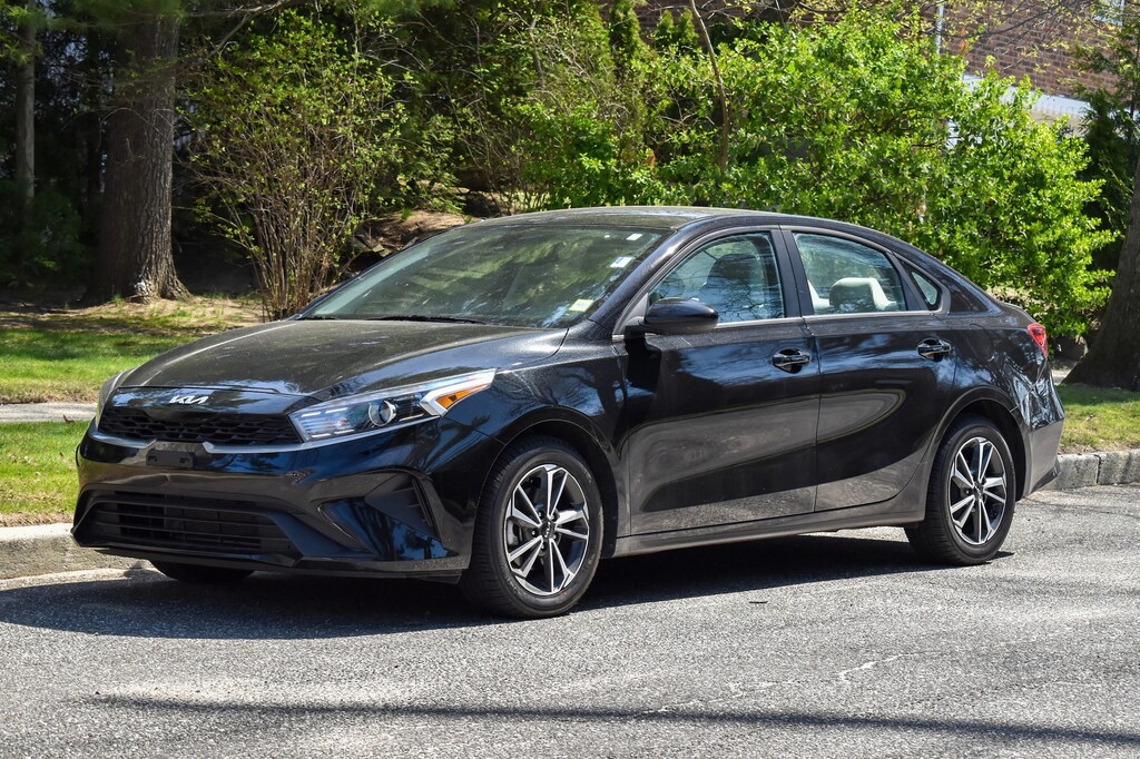 Used 2022 Kia Forte LXS Sedan