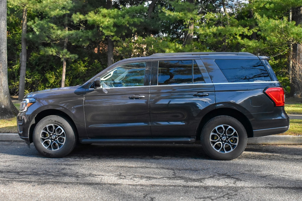 Used 2024 Ford Expedition XLT SUV