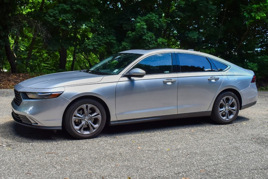 Used 2024 Honda Accord EX Sedan