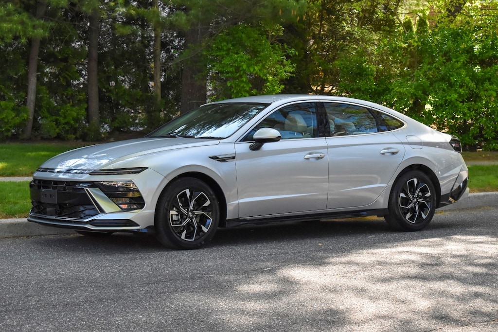 Used 2025 Hyundai Sonata SEL Sedan