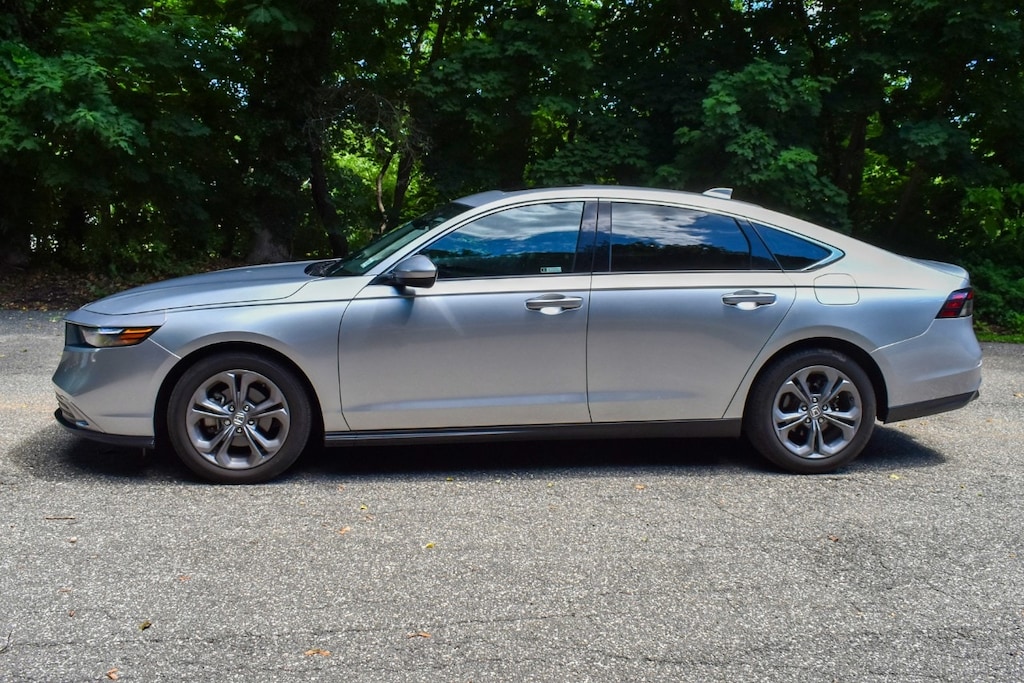 Used 2024 Honda Accord EX Sedan