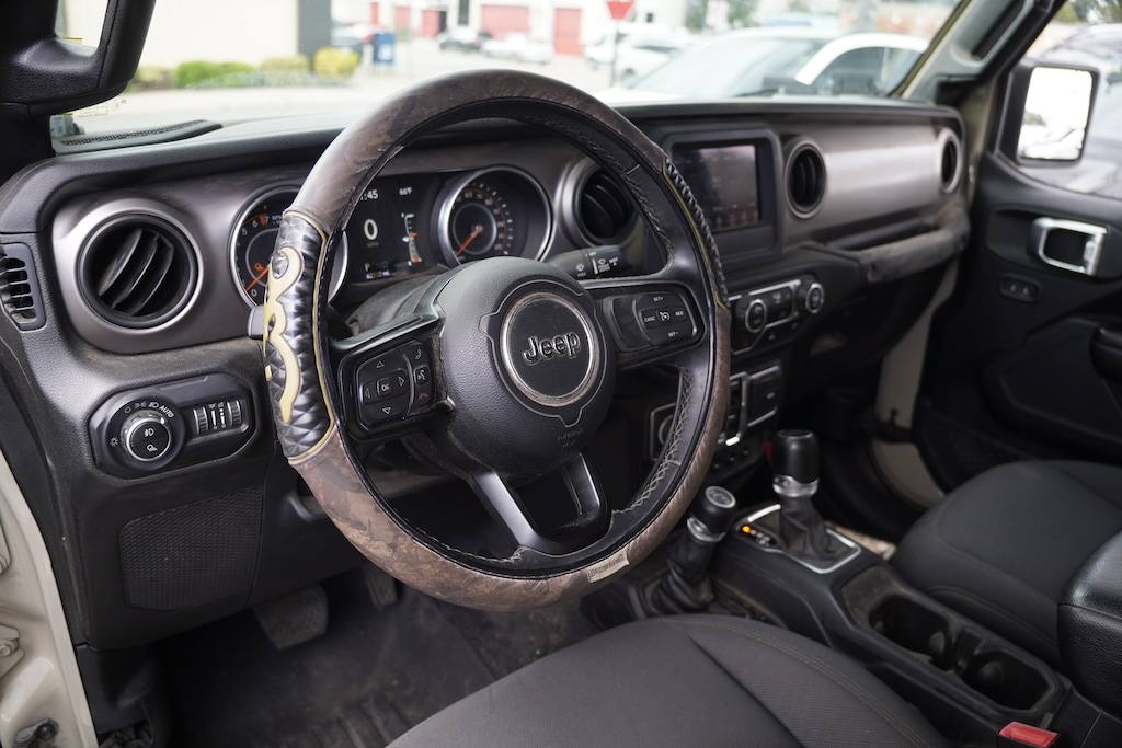 Used 2020 Jeep Gladiator Sport Truck Crew Cab