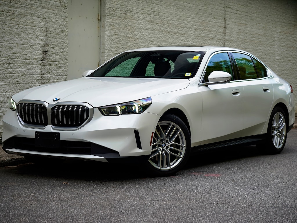Used 2025 BMW 530i xDrive Sedan