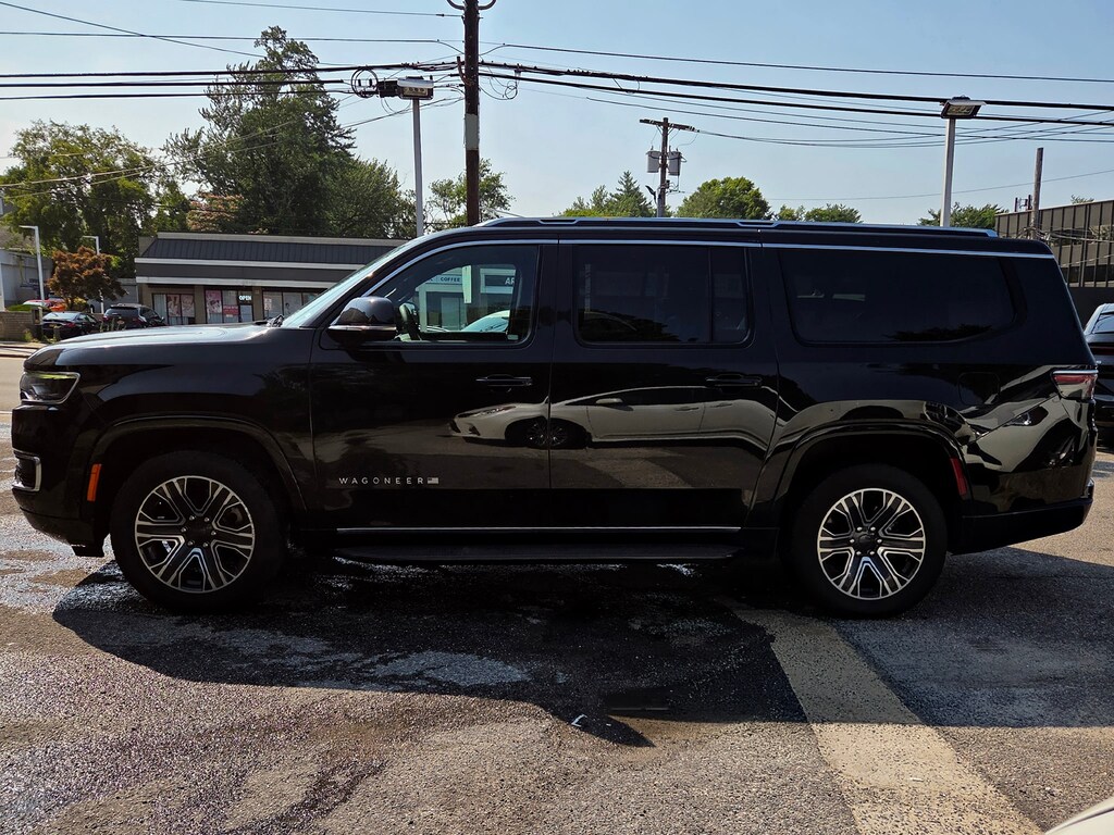 Used 2024 Jeep Wagoneer L Series II SUV