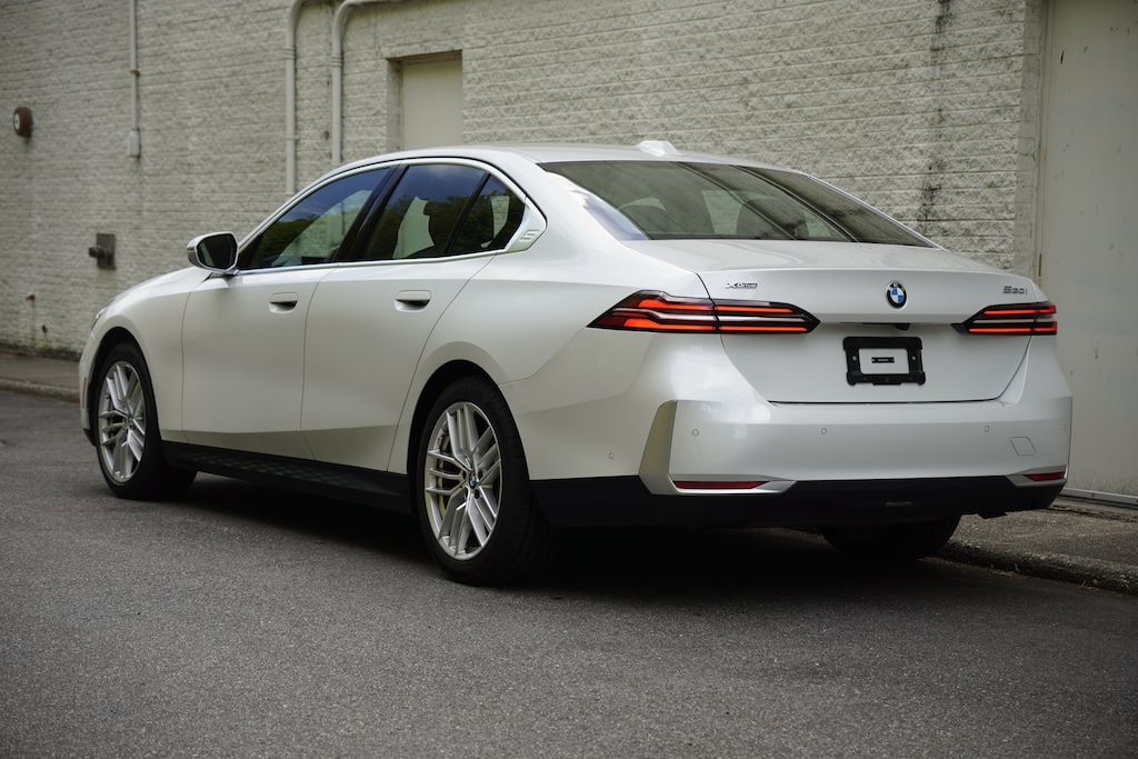 Used 2025 BMW 530i xDrive Sedan