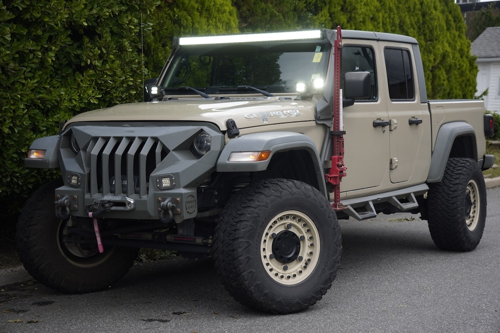 Used 2020 Jeep Gladiator Sport Truck Crew Cab