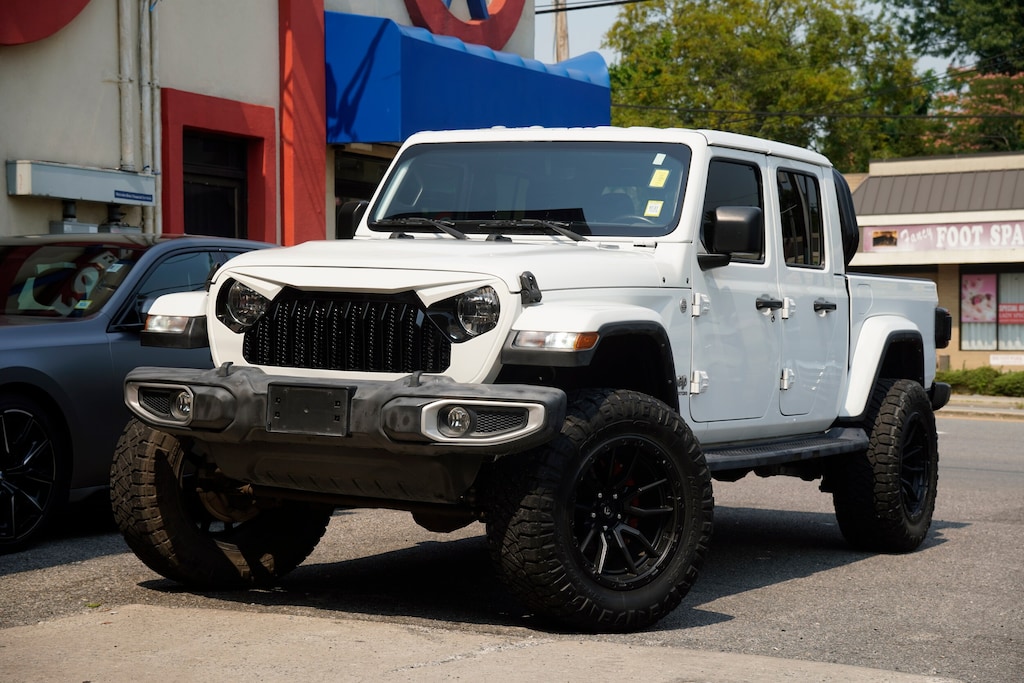 Used 2021 Jeep Gladiator Overland Truck Crew Cab